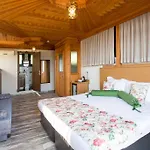 Marine Otel